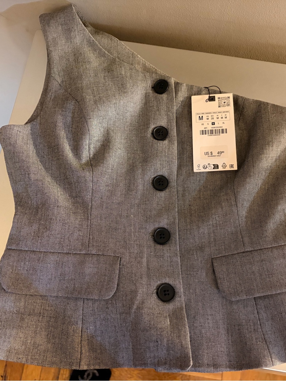 Zara Gray Button-Front Sleeveless Blouse